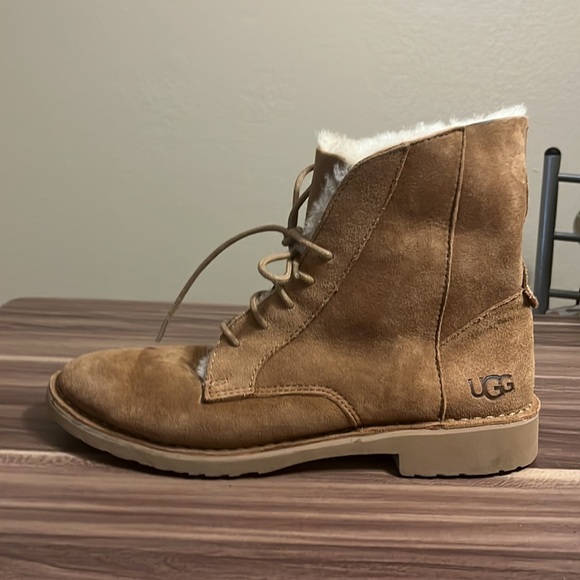 UGG QUINCY SUEDE LACE UP SHEEPSKIN LINED BOOTS - Picture 7 of 12